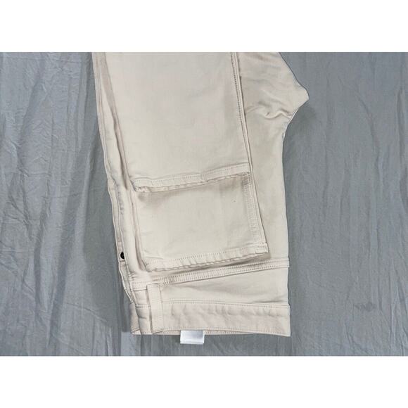 Banana Republic Traveler Slim Fit Sateen 5-Pocket Jeans. Ivory, Men's 32X30. GUC - Picture 4 of 9